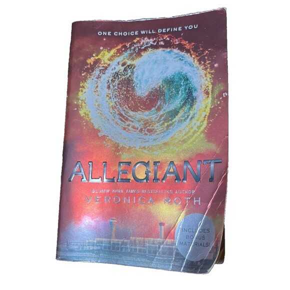 Divergent‎ Series 3-Book Lot Divergent, Insurgent, Allegiant by Veronica Roth - Picture 11 of 13